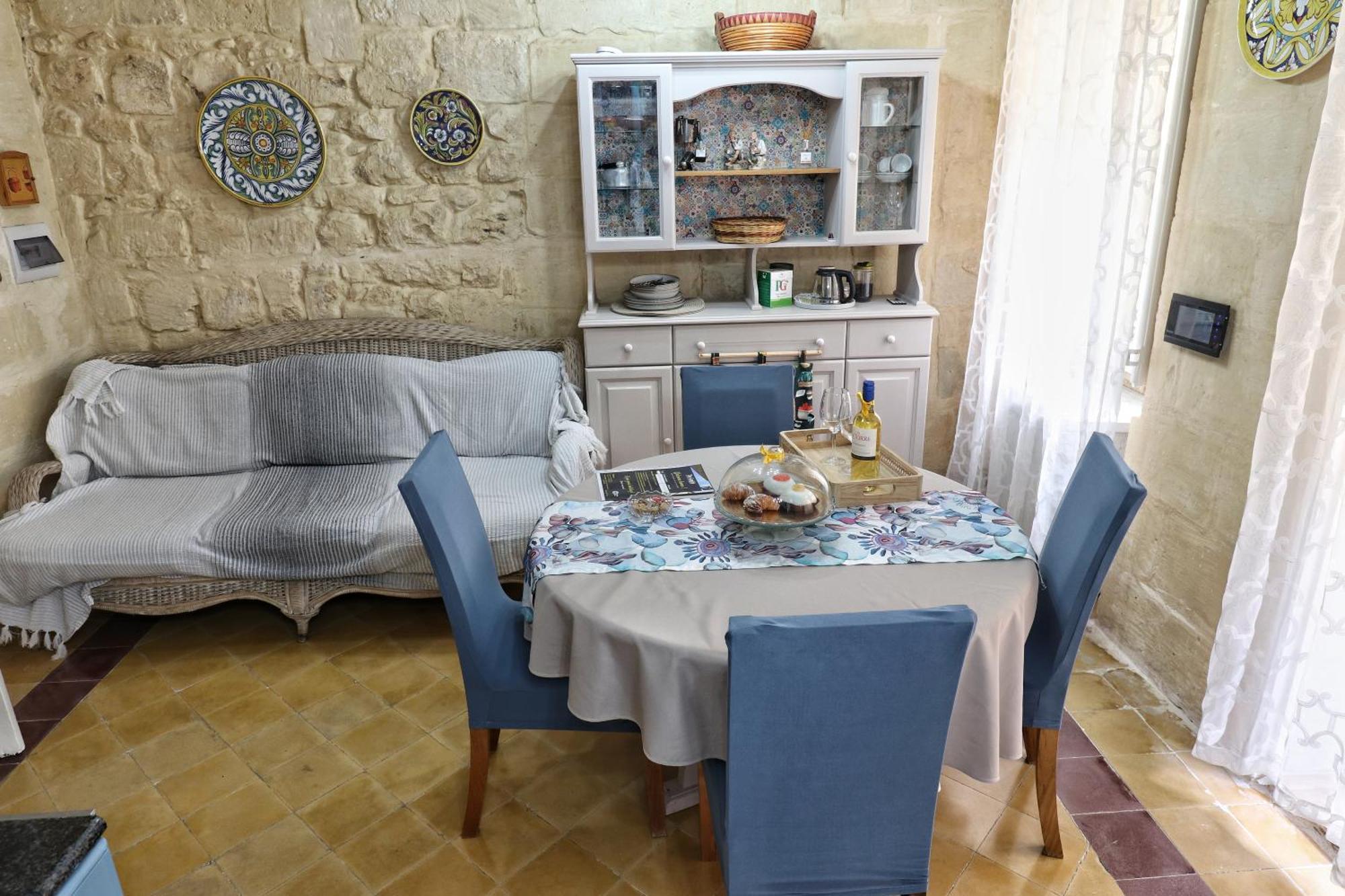 The Knight - Heritage & Art Home At Birgu Square 외부 사진