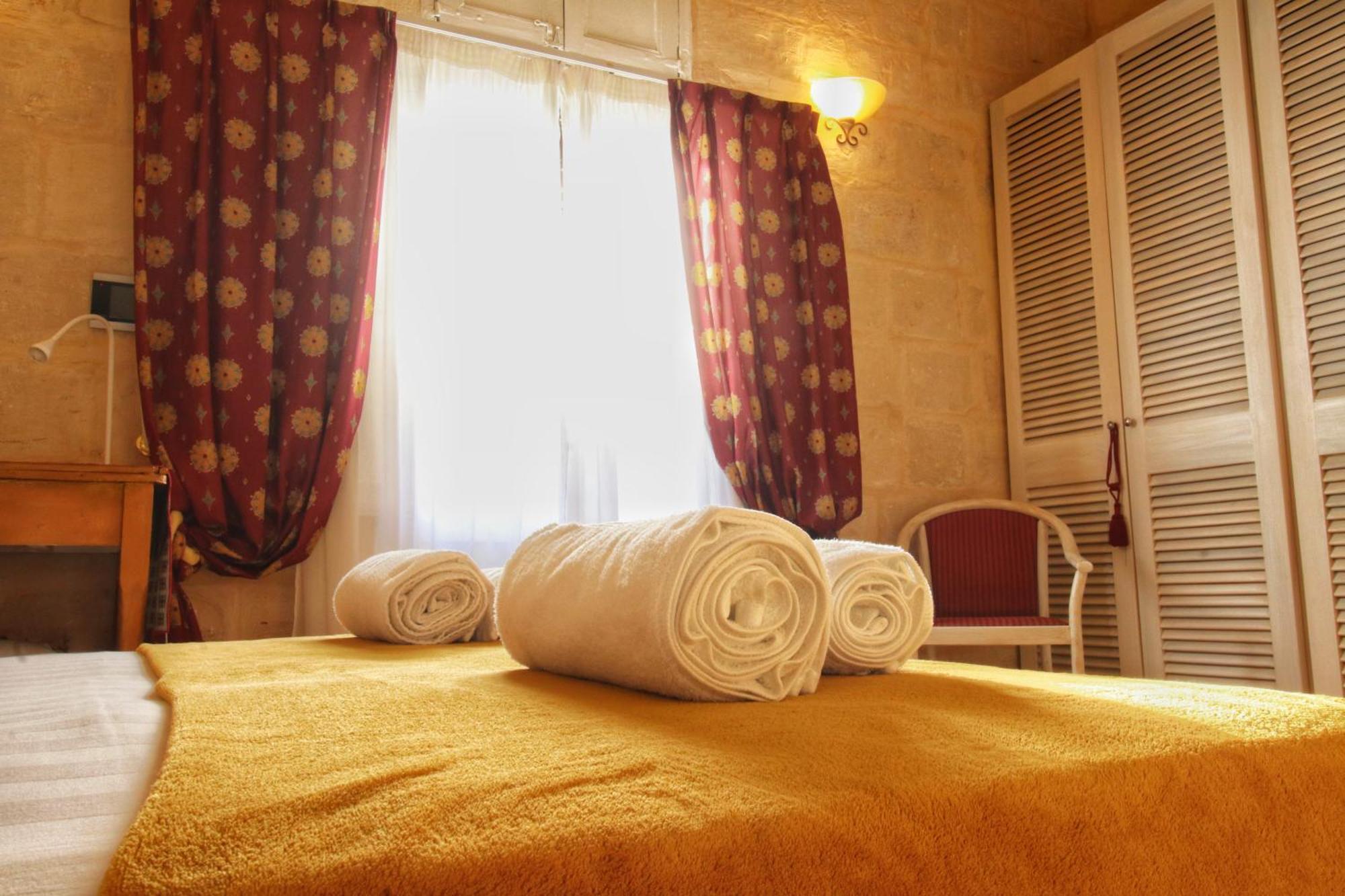The Knight - Heritage & Art Home At Birgu Square 외부 사진