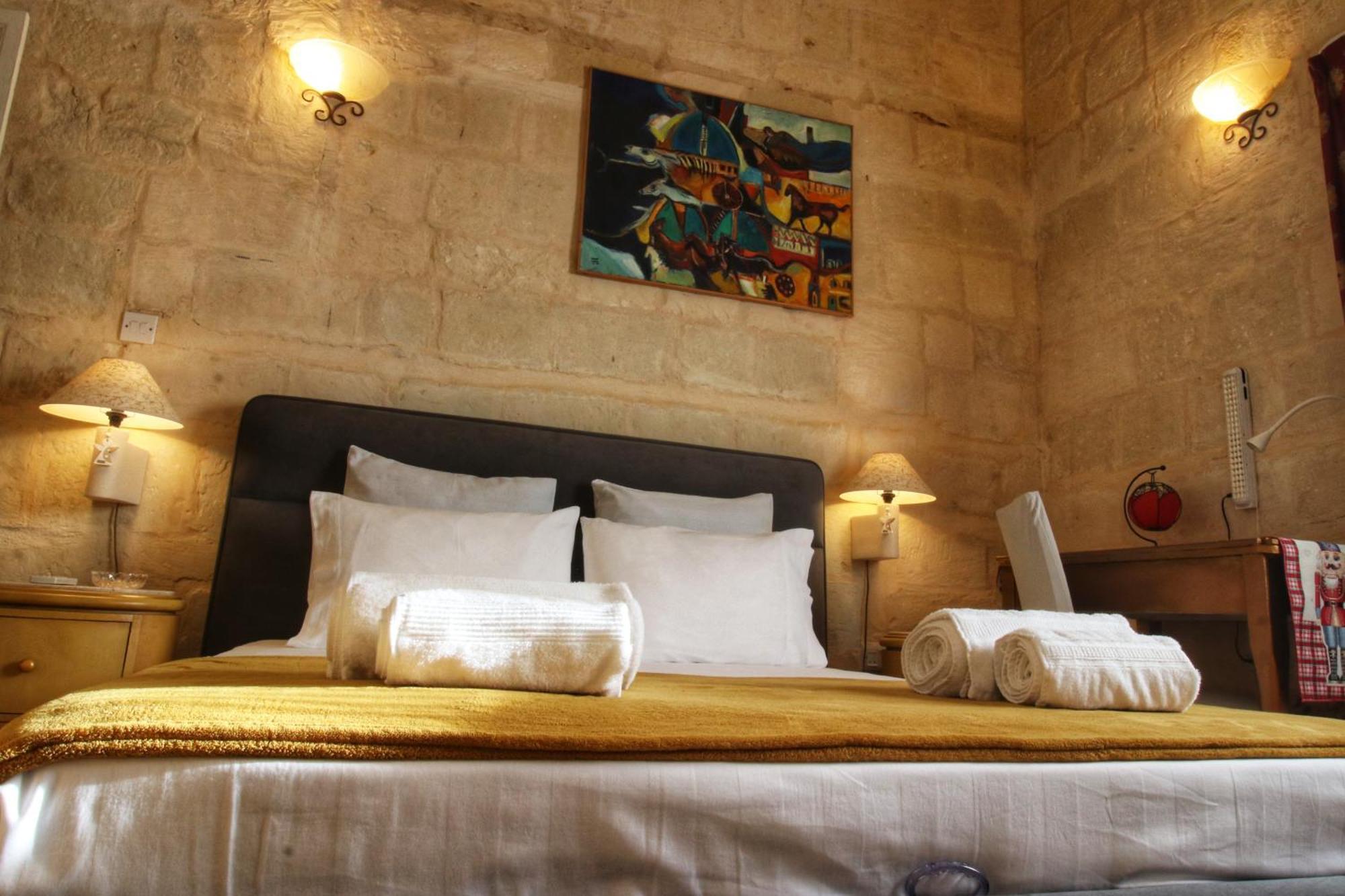 The Knight - Heritage & Art Home At Birgu Square 외부 사진